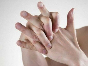 عوارض شکستن قولنج چیست ؟