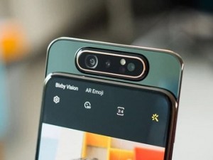 گلکسی A82 سامسونگ شاید به صفحه نمایش متحرک مجهز شود (مطلب)