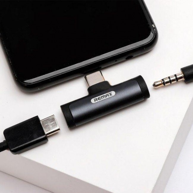 مبدل USB-C به AUX/ USB-C ریمکس مدل RL-LA03a