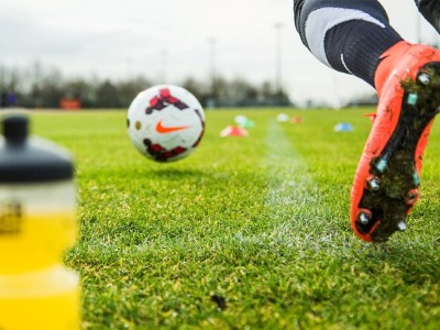 معرفی بهترین مکمل برای فوتبالیست‌ها؛ ۱۰ مکمل ضروری برای فوتبال ⚽