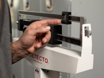 آیا افراد دارای اضافه وزن هم می‌توانند مثل افراد لاغر عضله­ سازی کنند؟