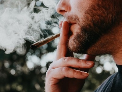 ۷ مورد از تاثیرات سیگار بر بدنسازی را بدانید