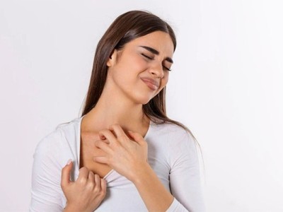 کمبود کدام ویتامین باعث خارش بدن میشود؟