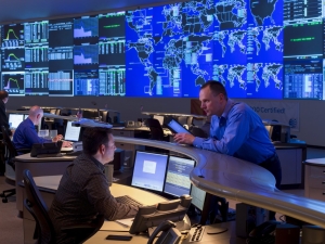EQ بر IQ برتری دارد: چگونه AT&T و مایکروسافت برای کمک به کسب و کارها در نوآوری شریک می شوند. (مطلب)