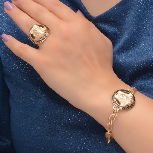 انگشتر طلا 18 عیار زنانه مدل ورساچه کد 57