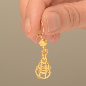 گوشواره طلا 18 عیار زنانه طلای مستجابی مدل لیزر کات کد 03