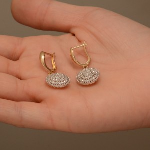 گوشواره طلا 18 عیار زنانه طلای مستجابی مدل گرد تراش آوا کد 2