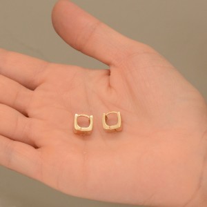 گوشواره طلا 18 عیار زنانه طلای مستجابی مدل جلوا گندمی کد 07