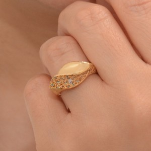نیم ست طلا 18 عیار زنانه طلای مستجابی مدل آوا مخروطی کد 009