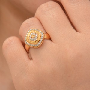 نیم ست طلا 18 عیار زنانه طلای مستجابی مدل آوا تراش کد 675
