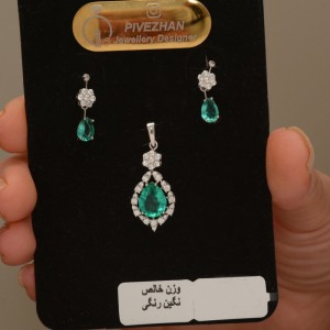 نیم ست طلا 18 عیار زنانه طلای مستجابی مدل تنسی کد 4