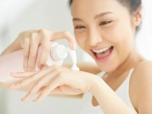 هر آنچه میبایست در مورد لوسیون ها بدانید