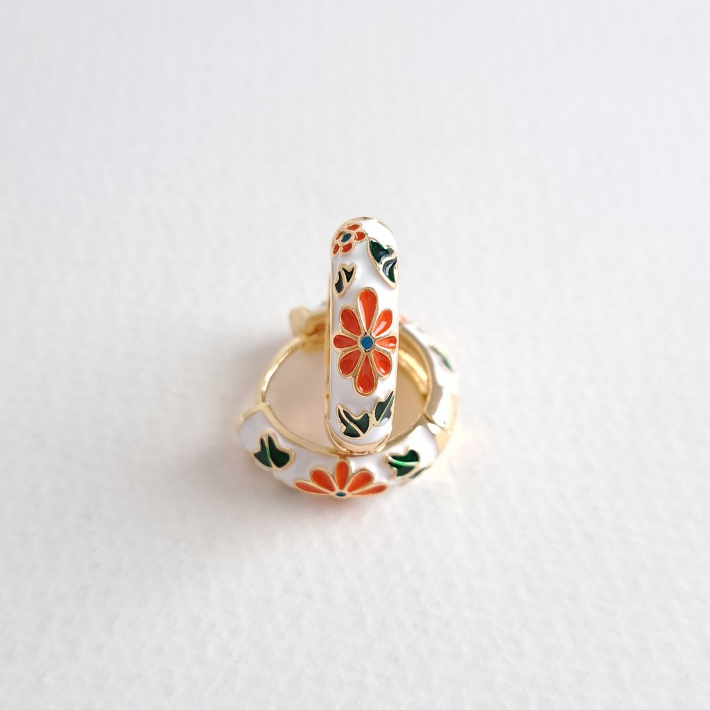 گوشواره میناکاری سفید گل نارنجی