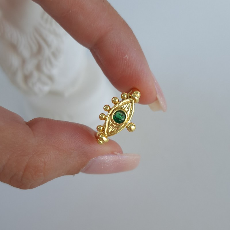 انگشتر چشم مژه دار نگین سبز  (اروپایی)