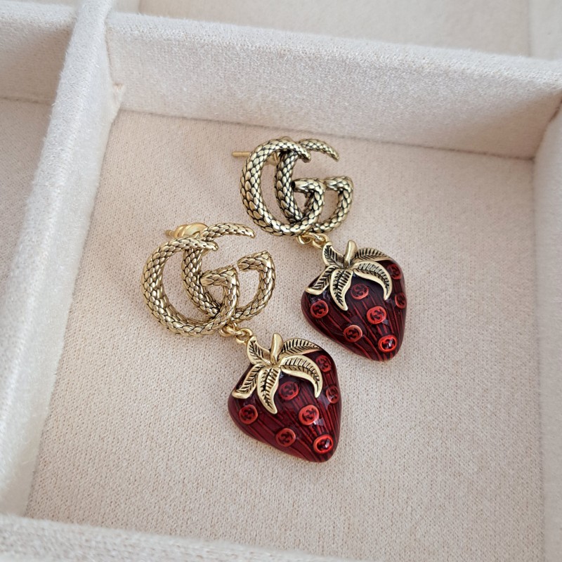 گوشواره توت‌فرنگی قرمز گوچی (مستر)*