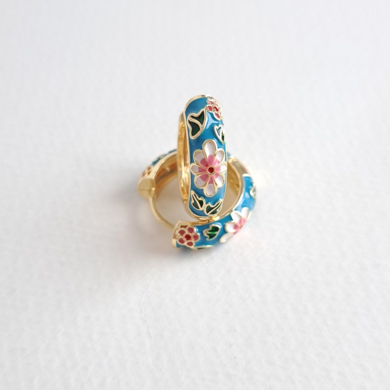 گوشواره میناکاری آبی گل سفید