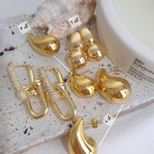 گوشواره گوی طلایی آینه ای (کد 1 در عکس )