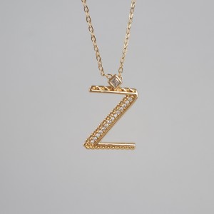گردنبند حرف Z