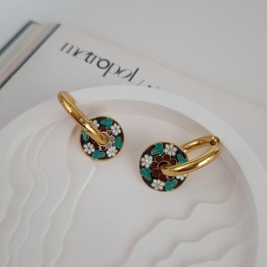 گوشواره وینتیج میناکاری مشکی گل سفید