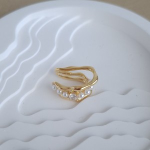 گوشواره مرواریدی