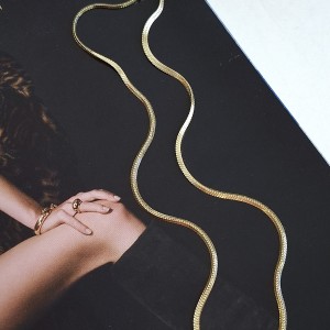 گردنبند مثلثی منعطف برند ژوپینگ