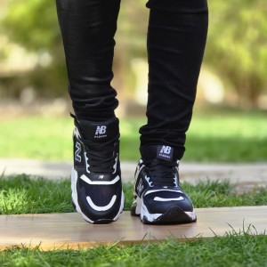 تخفیف استثنایی این هفته کفش کتونی  اسپرت مردانه پسرانه مدل نیوبالانس مردانه پسرانه رنگ مشکی سفید مناسب آقایان با سلیقه  با کد ۵۲۳۸ با ارسال رایگان