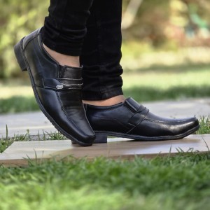 تخفیففف فوق العاده ویژه کفش مجلسی اداری مردانه مدل شبرو با کیفیت عالی و منحصربه‌فرد رنگ مشکی با کد۵۲۲۳ با ارسال رایگان