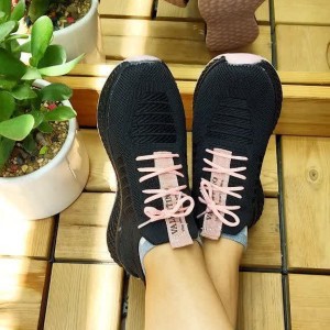 حراج  بزرگ کفش اسپرت و پیاده روی  زنانه جورابی مدل FASHION سفید صورتی عالی