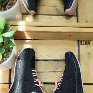 حراج  بزرگ کفش اسپرت و پیاده روی  زنانه جورابی مدل FASHION سفید صورتی عالی