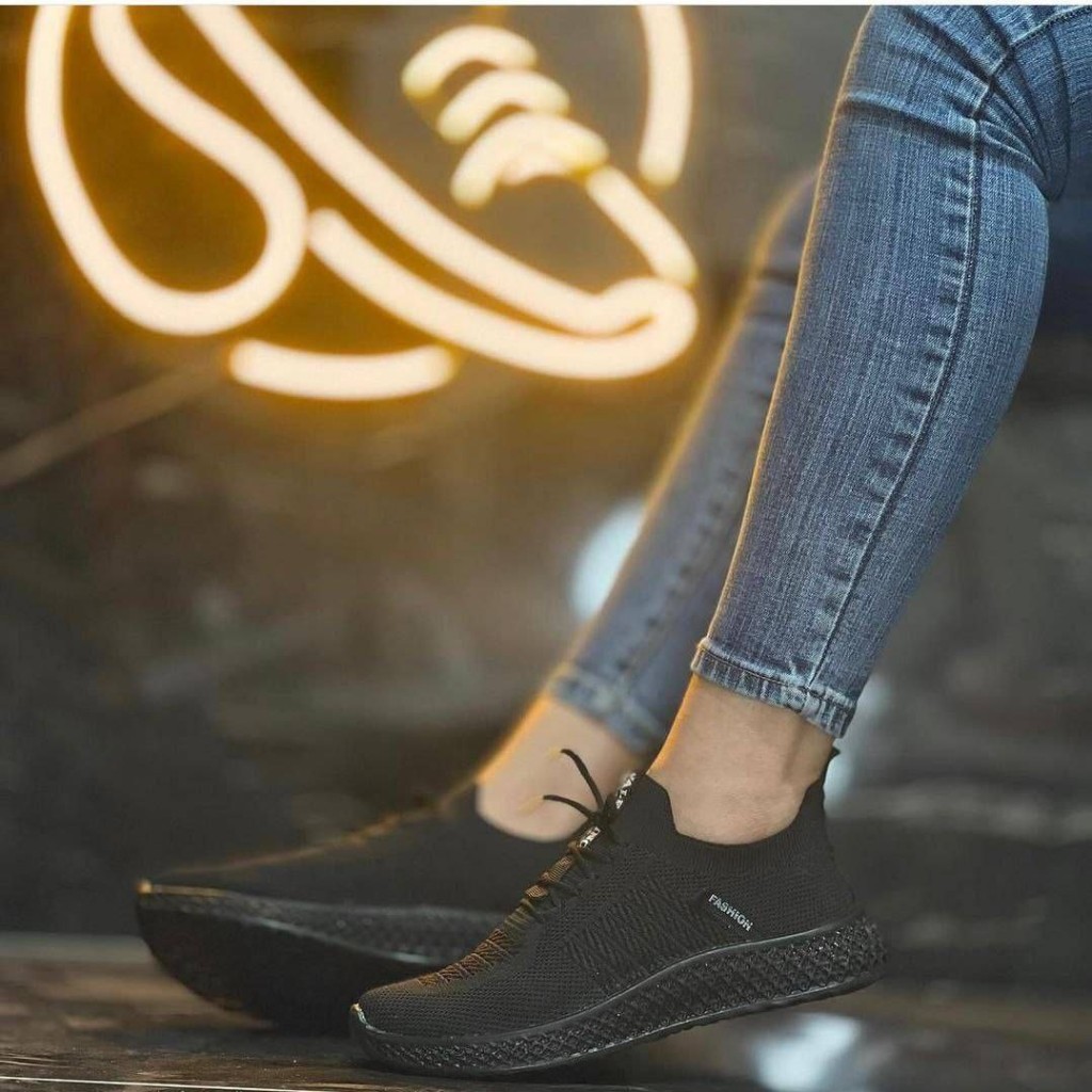حراج  بزرگ کفش اسپرت و پیاده روی  زنانه جورابی مدل FASHION  با کیفیت و زیبا مشکی تمام بسیار جذاب