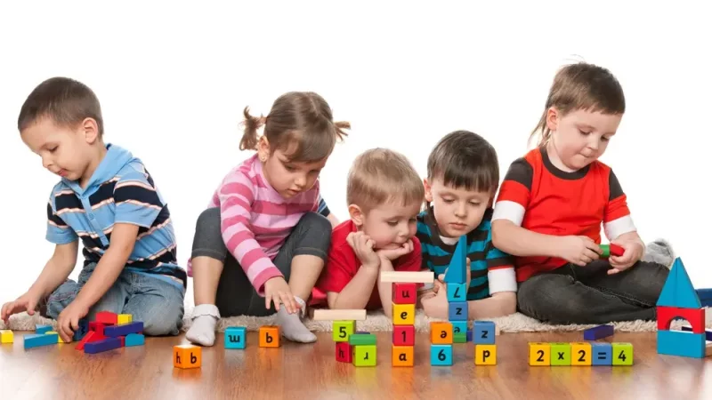 چگونه با کودک 4 ساله بازی کنیم؟