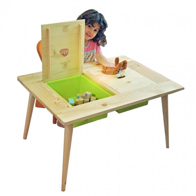 میز کودک چوبی با دو باکس بزرگ سبز مدل P/5556/A