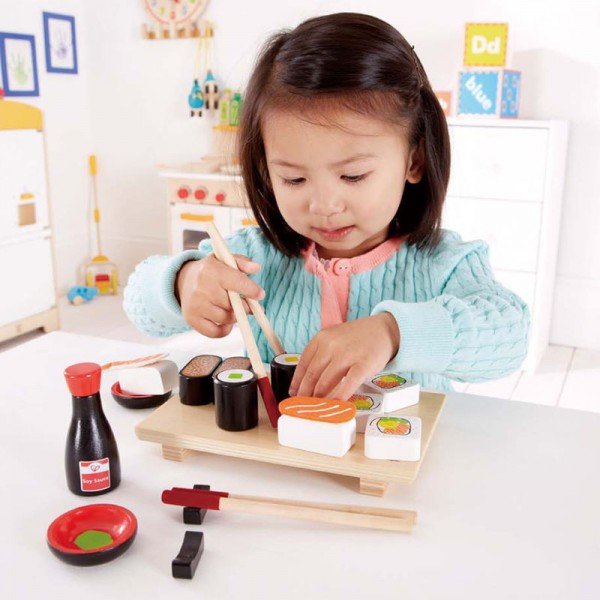 سوشی و ظرف غذای بازی چوبی Hape مدل 3130