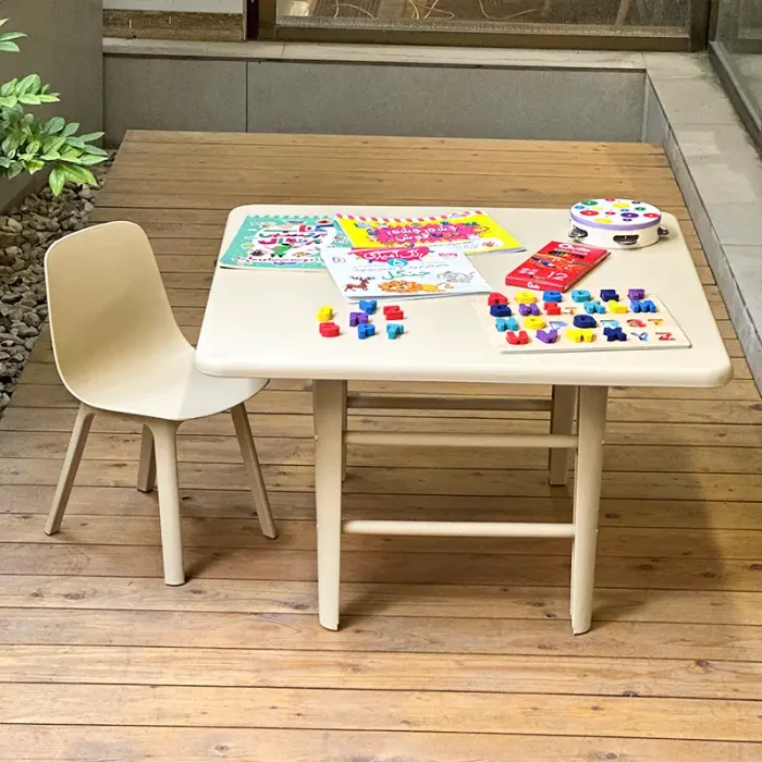 میز کودک مربع مینی تیکا رنگ کرم روشن P/TF0307/CR