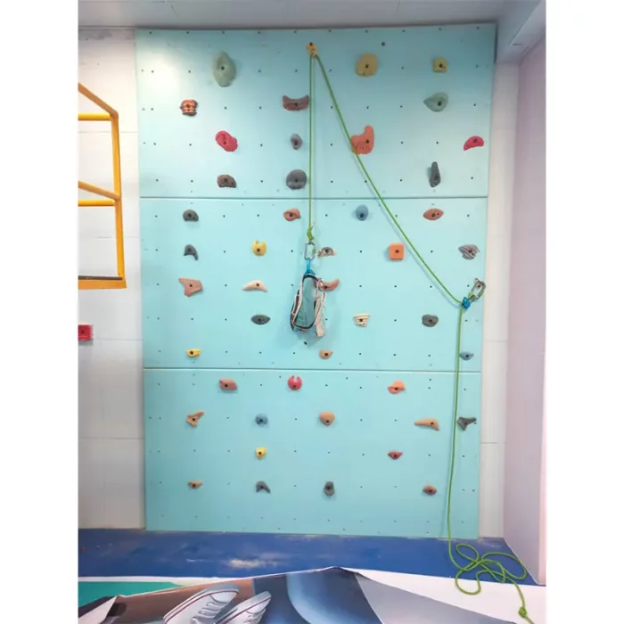 دیوار صخره نوردی چوبی کد 4235606