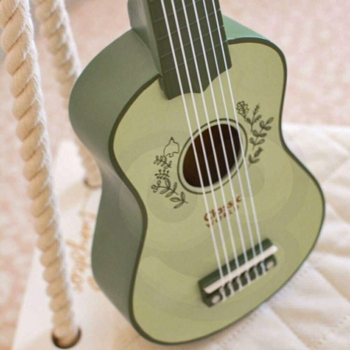 اسباب بازی گیتار چوبی سبز کلاسیک ورلد Vintage Guitar classic world کد 40577
