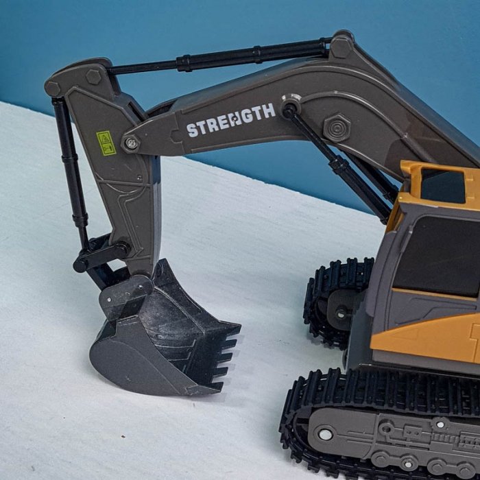 https://cdnfa.com/piccotoys/17bc/files/thumb/13685804.jpg?1760880822اسباب بازی بیل مکانیکی کنترلی کد 9996