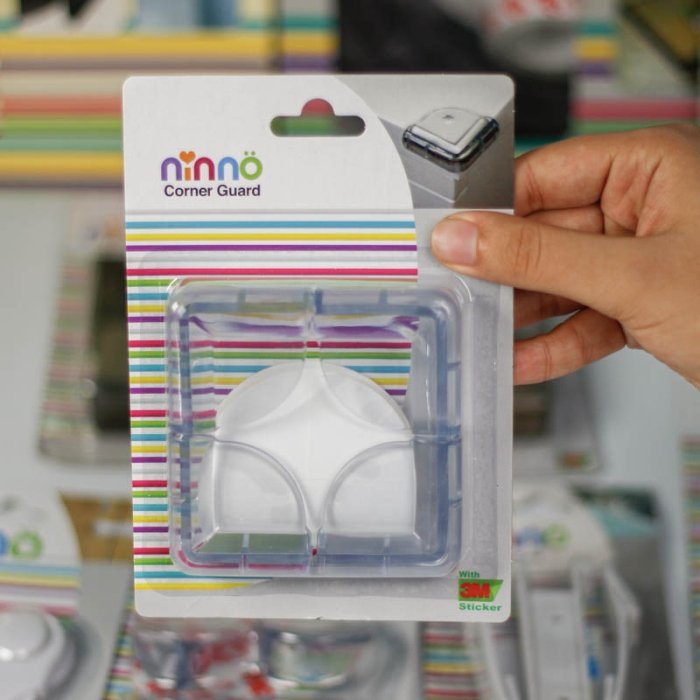 محافظ گوشه شفاف ninno 2001
