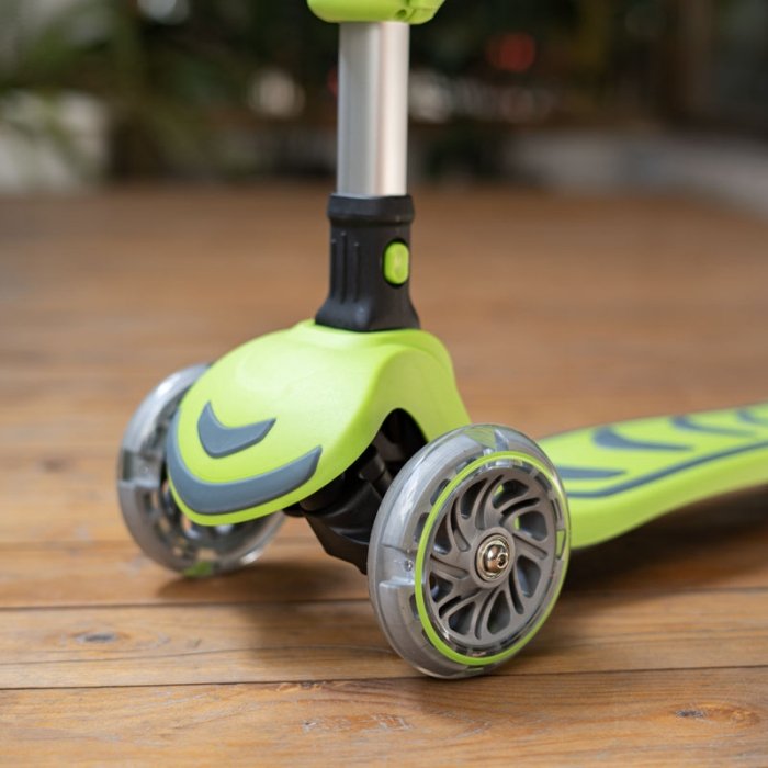 اسکوتر کودک تاشو کیک اند رول Kick and roll Scooter رنگ سبز کد P/S62in1/SA