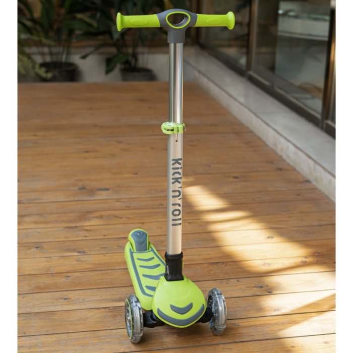 اسکوتر کودک تاشو کیک اند رول Kick and roll Scooter رنگ سبز کد P/S6/SA
