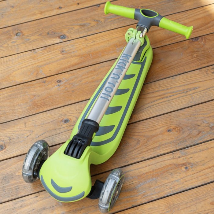 اسکوتر کودک تاشو کیک اند رول Kick and roll Scooter رنگ سبز کد P/S6/SA