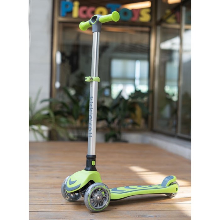 اسکوتر کودک تاشو کیک اند رول Kick and roll Scooter رنگ سبز کد P/S6/SA