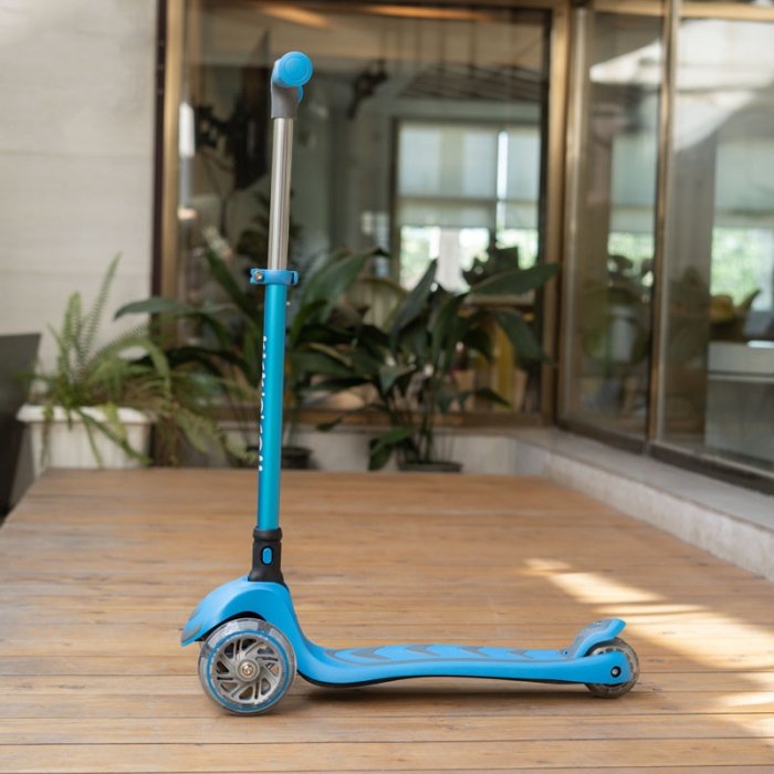اسکوتر کودک تاشو کیک اند رول Kick and roll Scooter رنگ آبی کد P/S6/AB