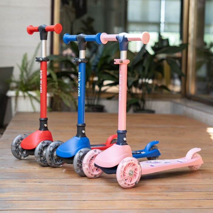 اسکوتر کودک تاشو کیک اند رول Kick and roll Scooter رنگ قرمز کد P/K4/GH