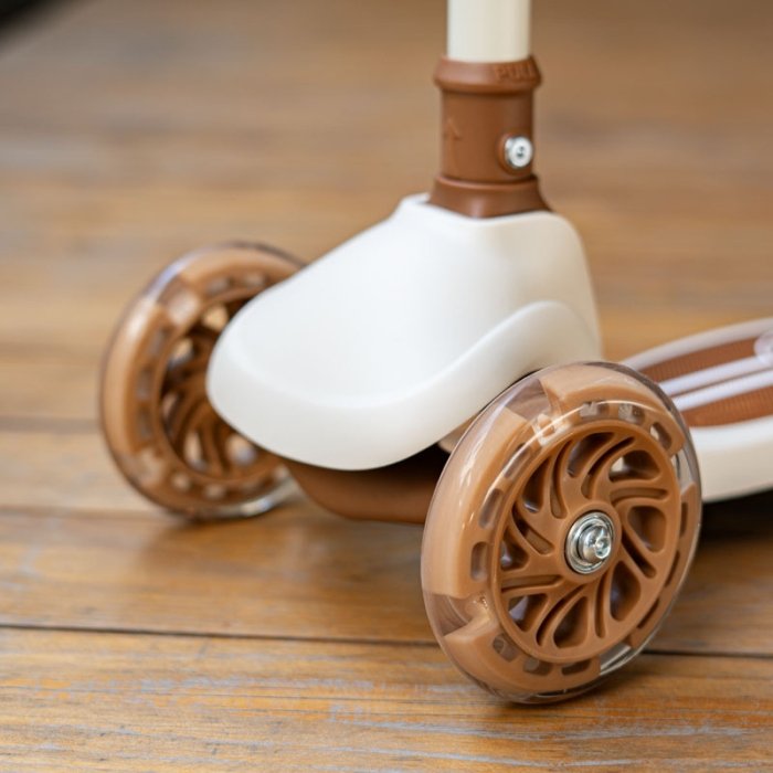 اسکوتر کودک تاشو کیک اند رول Kick and roll Scooter رنگ کرم قهوه ای کد P/K4/CQ