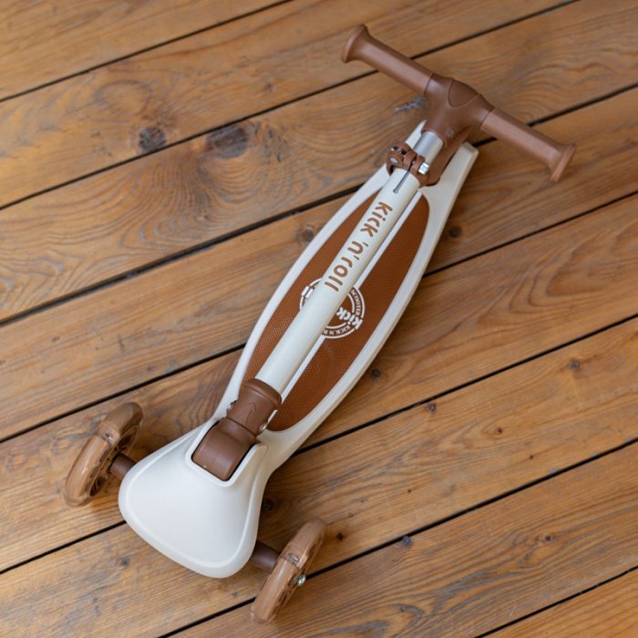 اسکوتر کودک تاشو کیک اند رول Kick and roll Scooter رنگ کرم قهوه ای کد P/K4/CQ