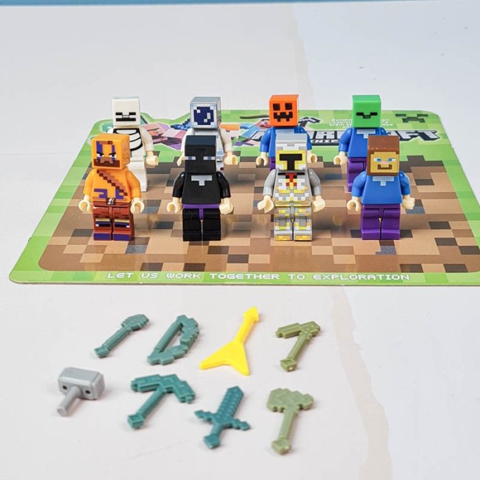 مینی فیگور 8 عددی ماینکرفت با سلاح MINECRAFT کد 8909