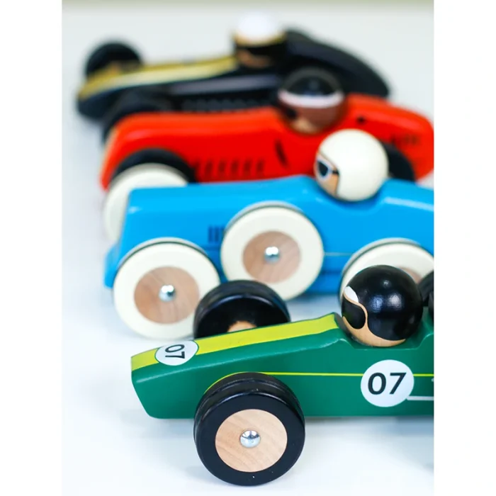 ماشین مسابقه چوبی کلاسیک ورلد مدل Silverstone Classic World کد 20235