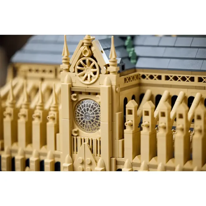 اسباب بازی لگو 1757 تکه نوتردام پاریس NOTRE DAME DE PARIS کد T2106
