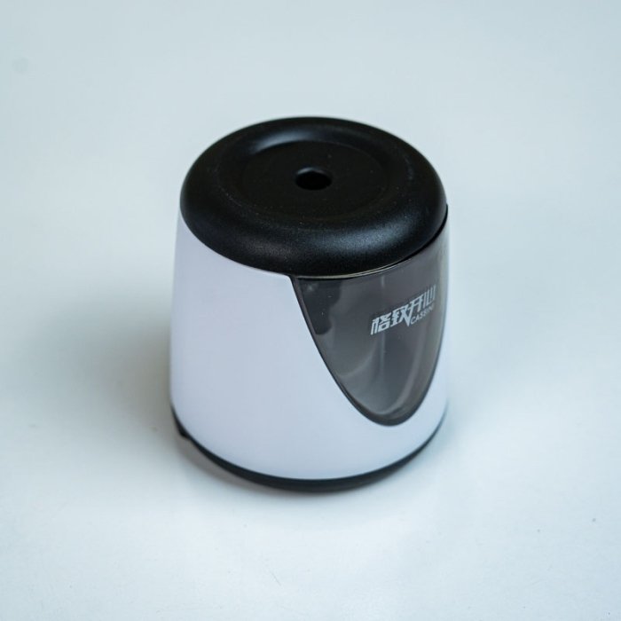 مداد تراش رومیزی برقی کد 8202